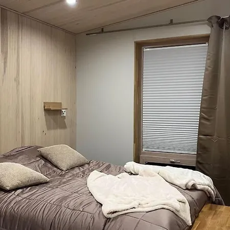 Naali E 公寓 基尔匹斯扎我维